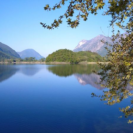 Villaggio Turistico Il Lago Dorato Carlazzo Exterior photo