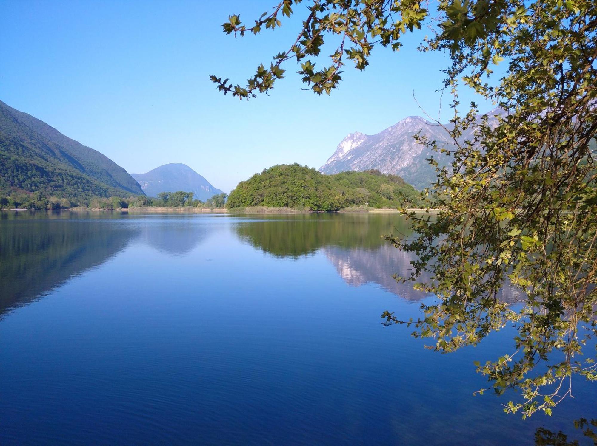 Villaggio Turistico Il Lago Dorato Carlazzo Exterior photo